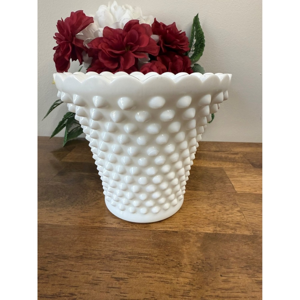 Vintage Hobnail Milk Glass Vase Planter‎ Scalloped Rim Wedding Decor Retro